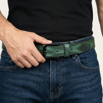 STAN Hammer Mens Full Grain Leather Belt Closeup Model Forest Green