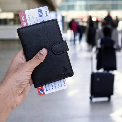 Nomad Snap Leather Passport Holder