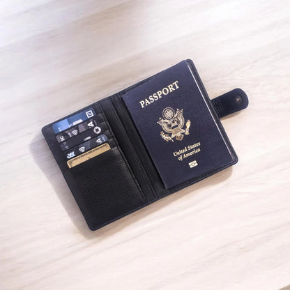 Nomad Snap Leather Passport Holder